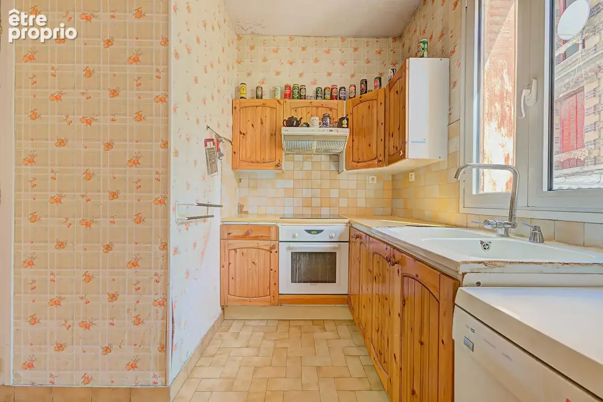 *** EXCLUSIVITÉ - RARE À LA VENTE - Maison en Meulière à rénover  de 162 m² au sol et 146 m² habitable -  6 chambres possibles * - photo 6