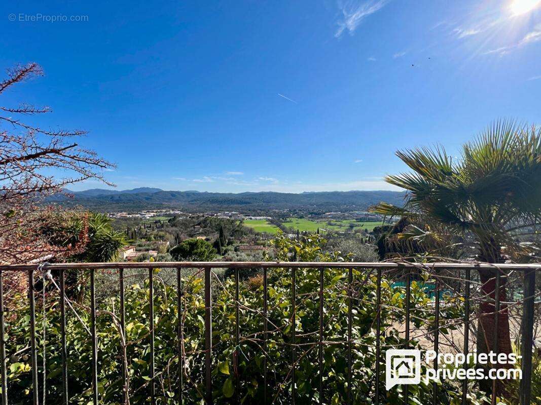 Maison à MONTAUROUX