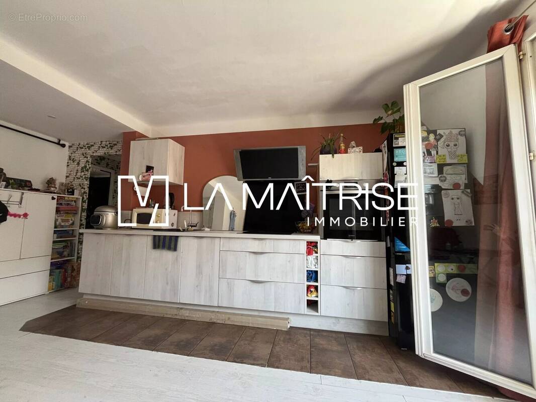 Appartement à MARSEILLE-8E