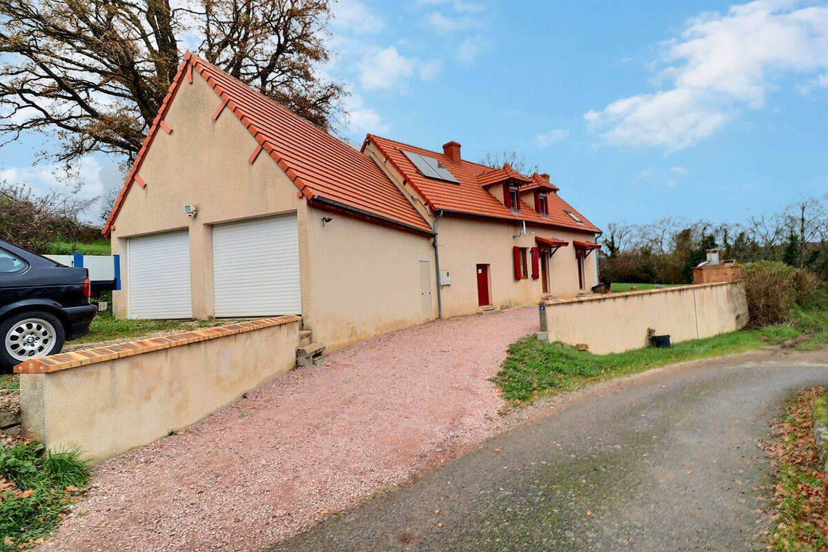 Maison à VILLENEUVE-EN-MONTAGNE