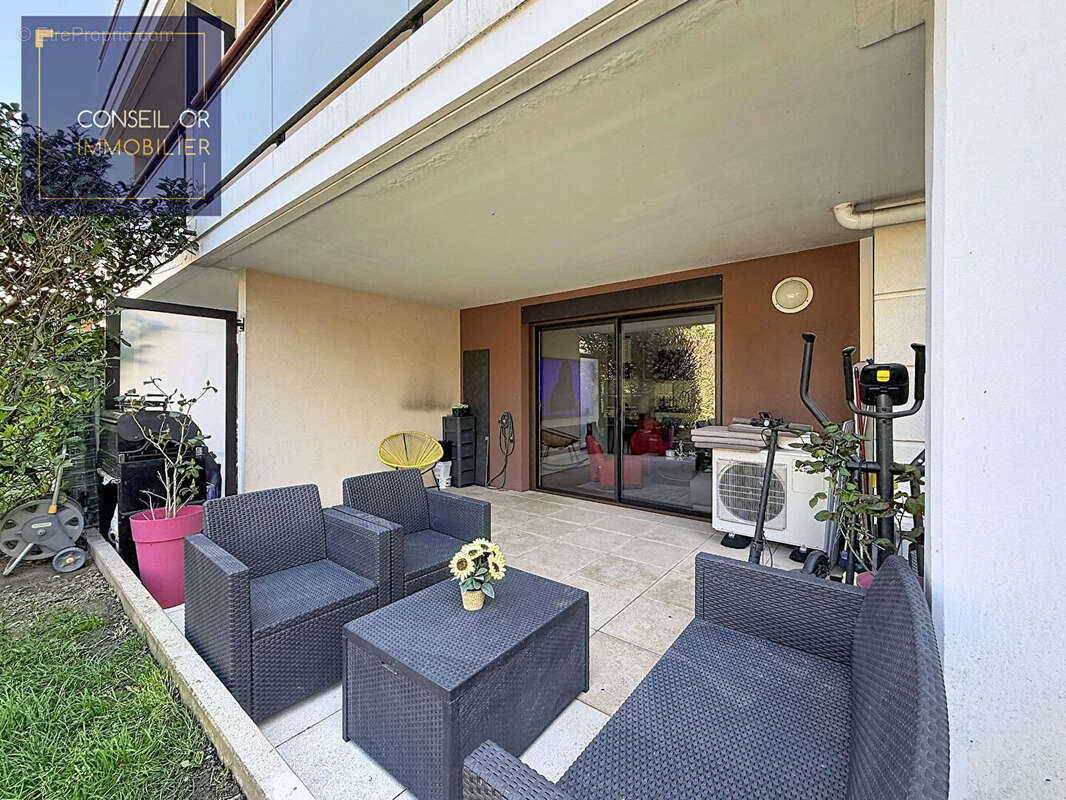Appartement à SAINT-GENIS-LAVAL