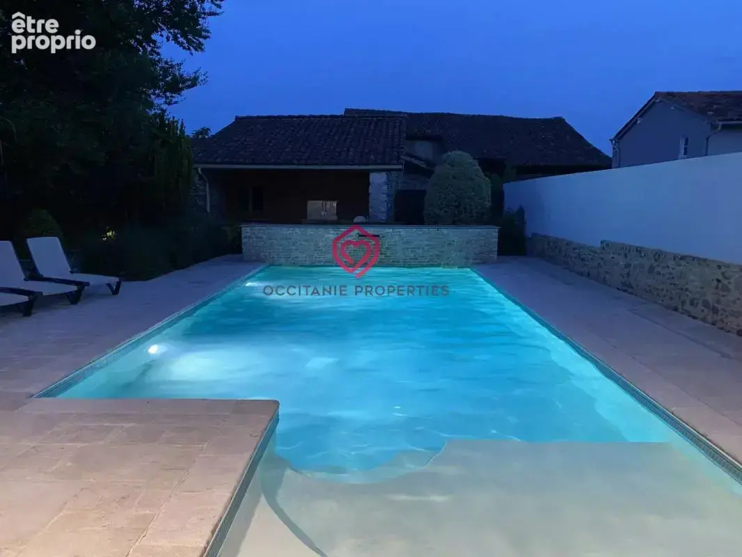 Exceptionnelle propriété avec énorme potentiel - photo 2