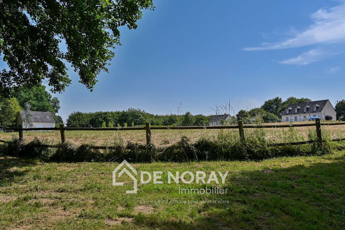 Propriété de 3 maisons + espace équestre sur 3,5 hectares - photo 10