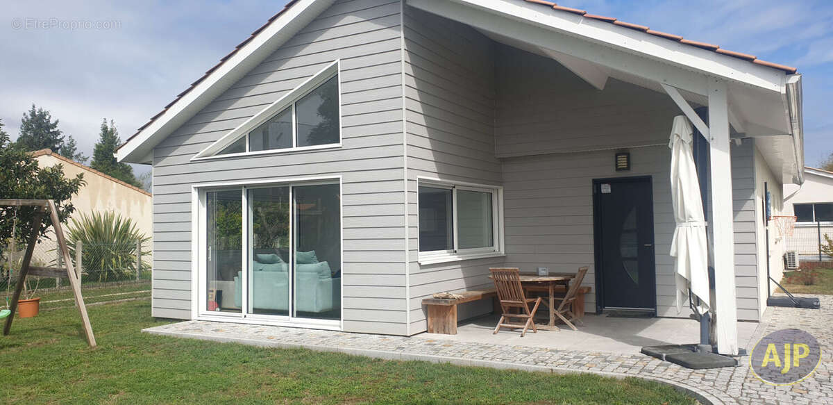 Maison à SAINT-MEDARD-EN-JALLES