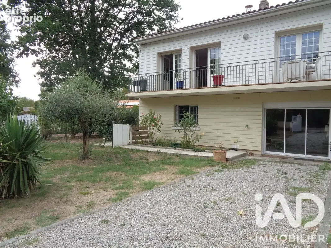 Photo 1 - Maison à SAINTES
