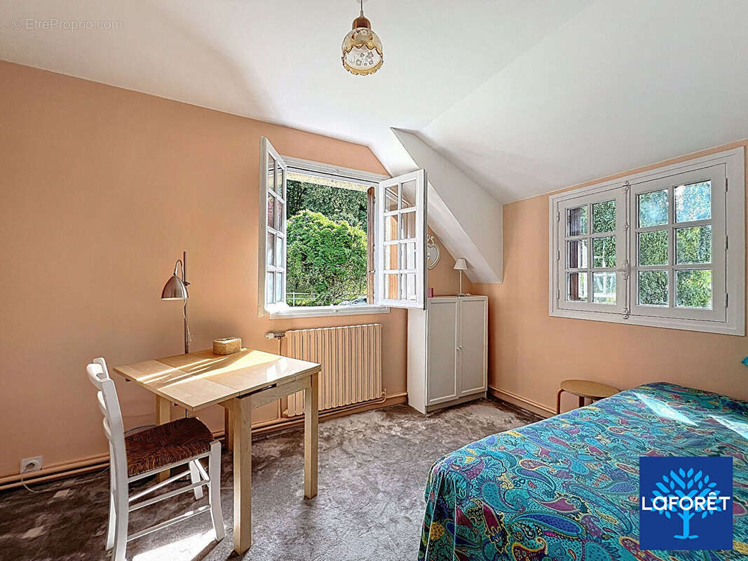 Maison à NASSANDRES