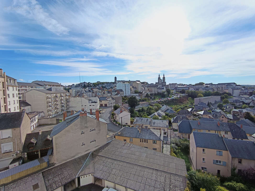 T3 ascenseur, vue, balcon, garage et cave - photo 3