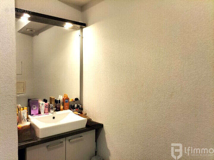 Investissement locatif - Studio loué + parking - Revenus 4 848 € - photo 4
