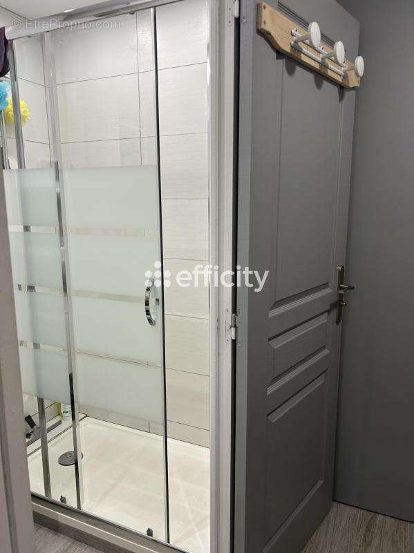 Appartement à BORMES-LES-MIMOSAS