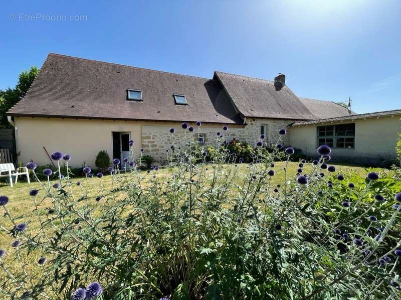Dpt Dordogne (24), à vendre  maison P8 de 292,68 m² - Terrain de 1 777,00 m² - photo 6