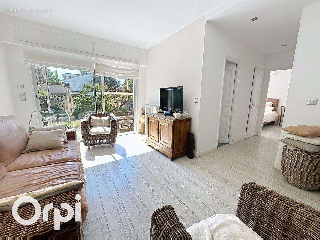 Maison à VILLENEUVE-LOUBET