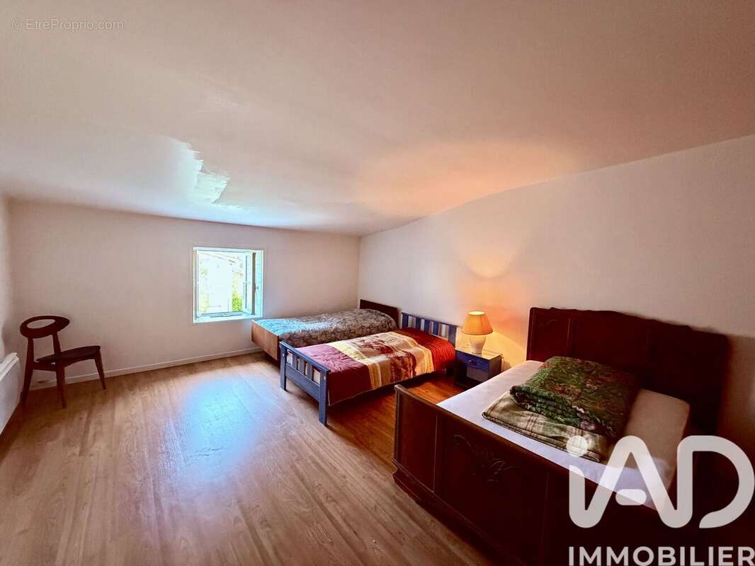 Photo 3 - Maison à MEDIS