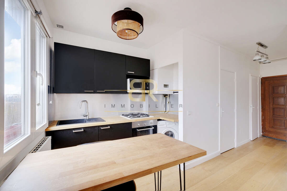 Appartement à PARIS-10E