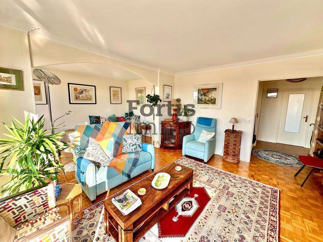 Appartement à SAINT-GRATIEN