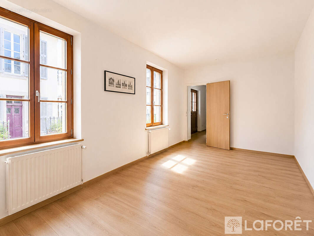 Appartement/Maison - 40 m2 - rue Sleidan à Strasbourg - photo 2