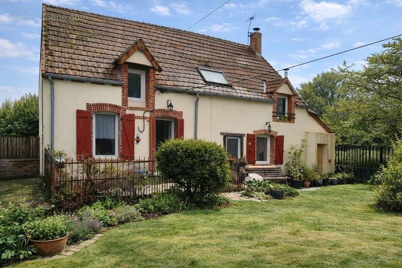 Maison à COSNE-COURS-SUR-LOIRE