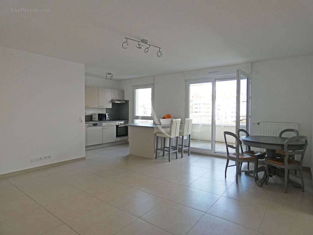 Appartement à NEUILLY-SUR-MARNE