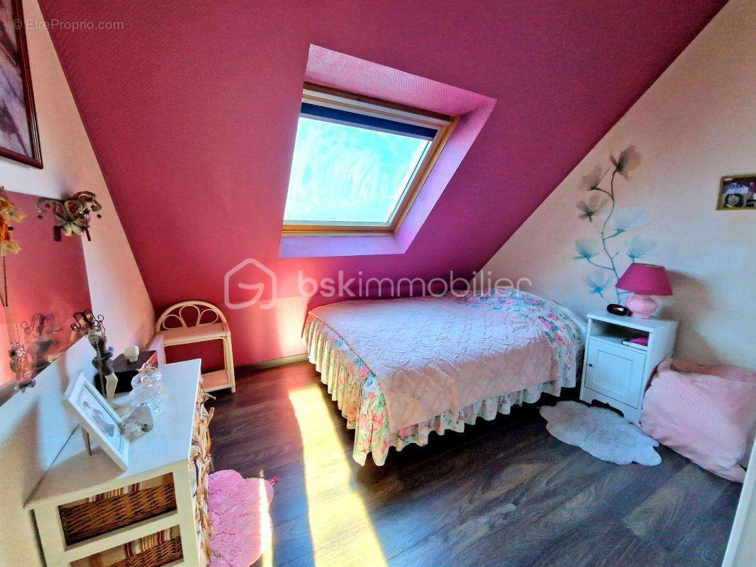 Maison à BAZAINVILLE