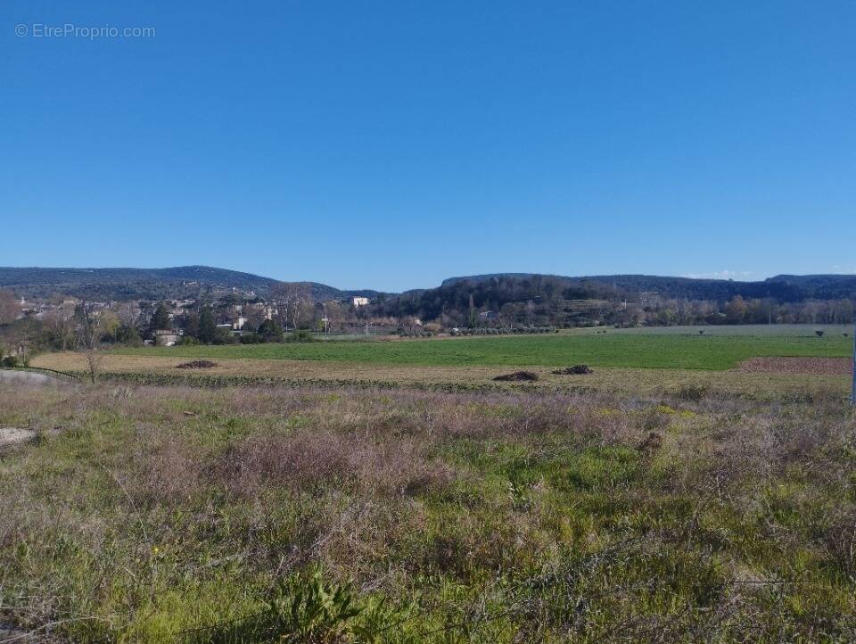 Terrain à VALLON-PONT-D'ARC