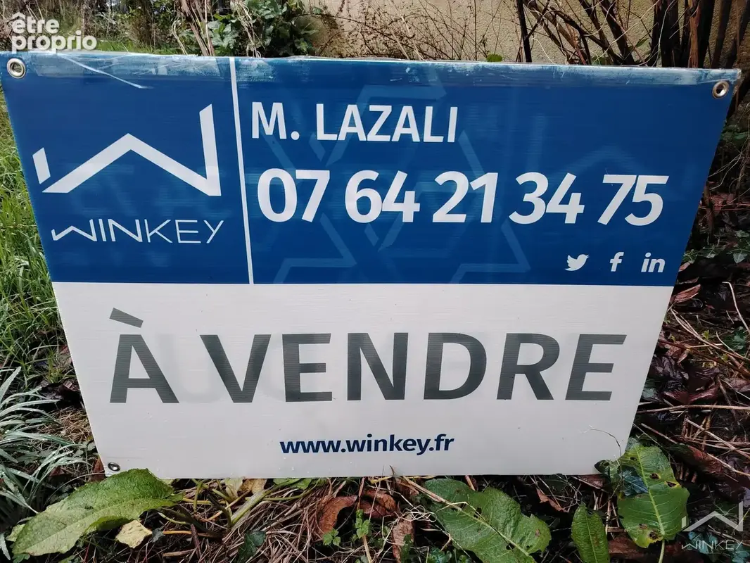 A VENDRE terrain non viabilisé de 952 m2 au calme en impasse dans le bourg de Pouillé les Côteaux - photo 5