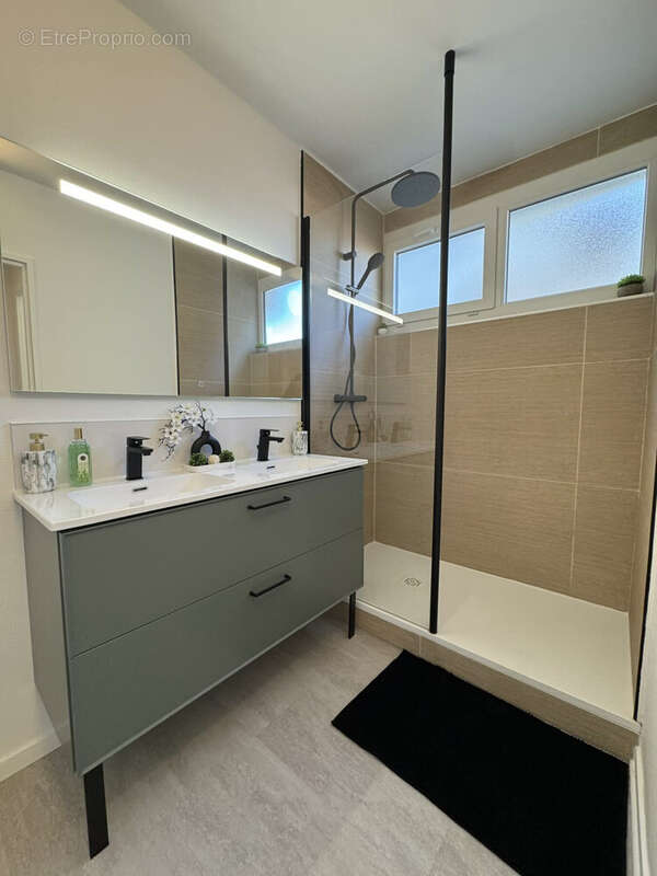 Appartement à CHAMALIERES