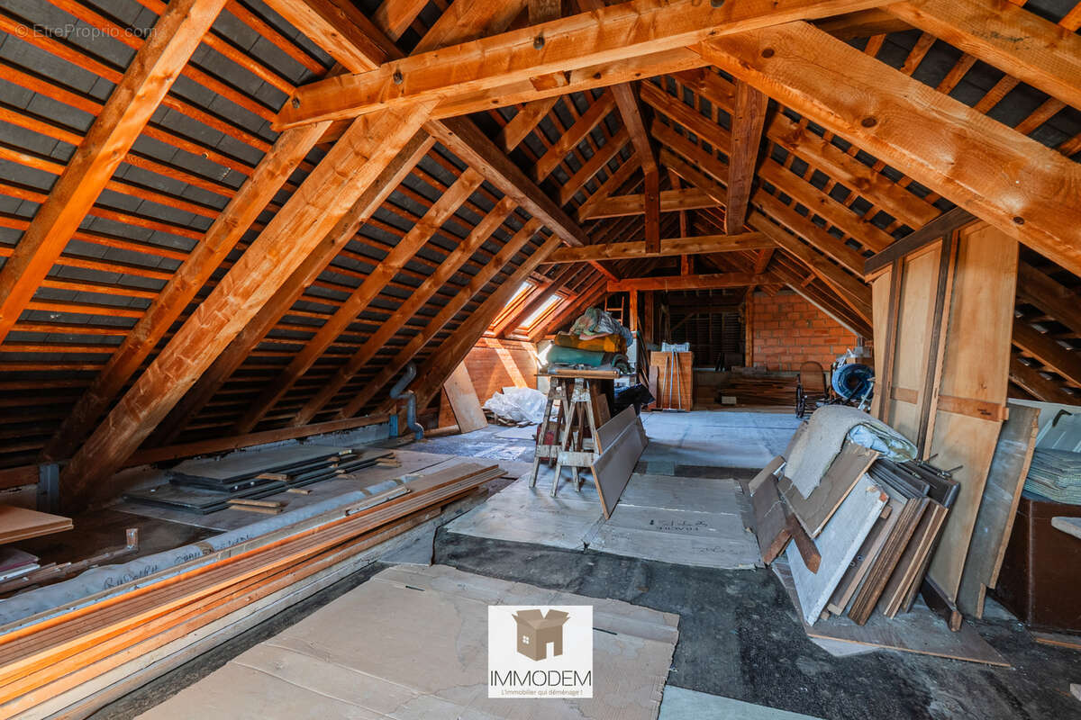 Maison 267 m2 - Dépendance aménageable 150 m2 - Terrain 14 ares - photo 29