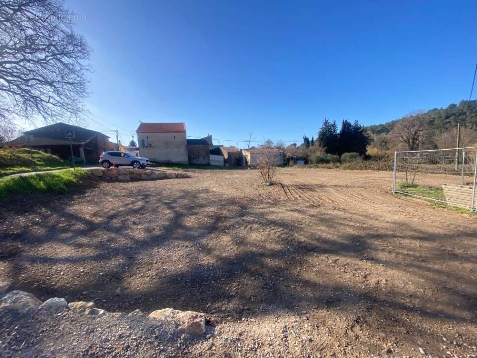 Terrain à PIERREFEU-DU-VAR