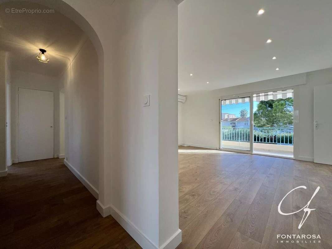 Appartement à FREJUS