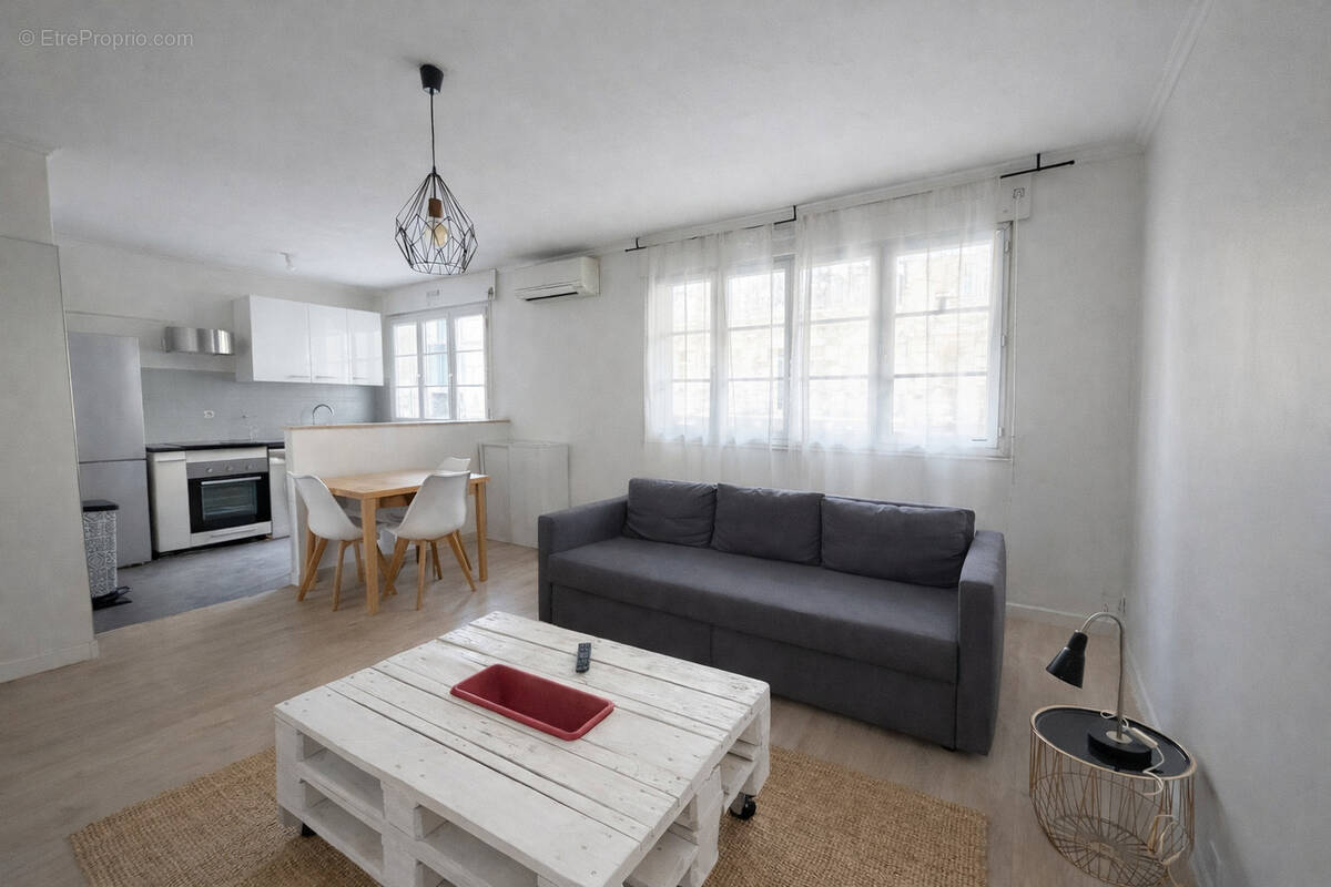Appartement à MARSEILLE-8E