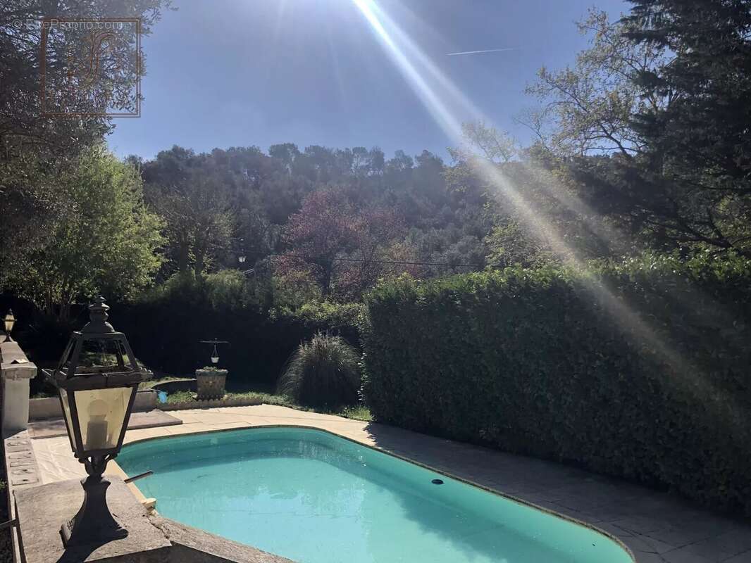 Maison à LA COLLE-SUR-LOUP