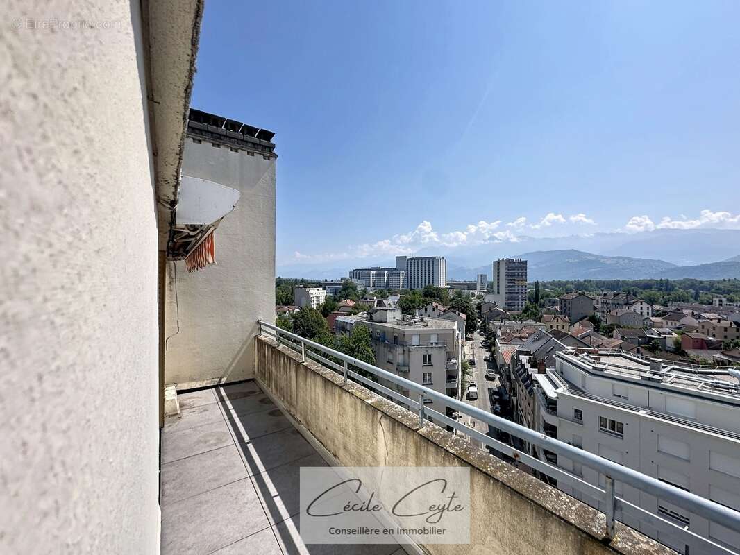 Grenoble Île Verte, 2 pièces de 52 m² avec balcon panoramique au dernier étage - photo 2