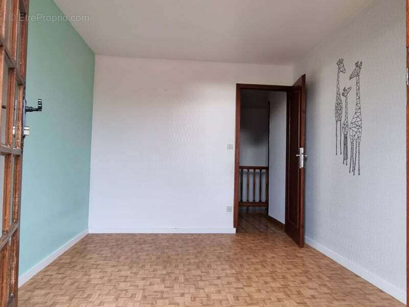 Maison à AMBARES-ET-LAGRAVE