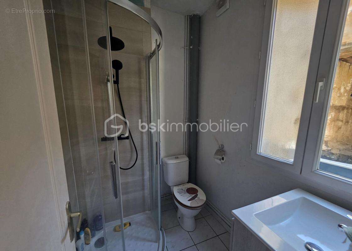 Maison à VILLENEUVE-L'ARCHEVEQUE