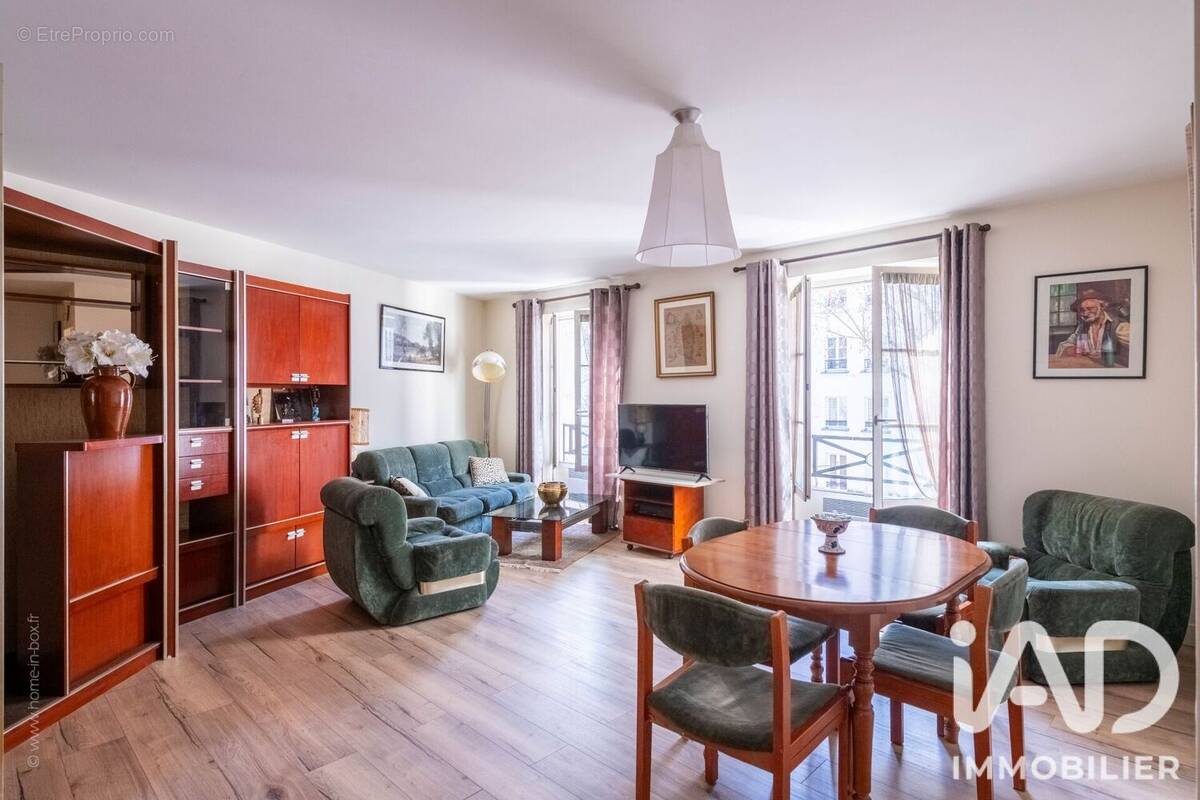 Photo 1 - Appartement à PARIS-18E
