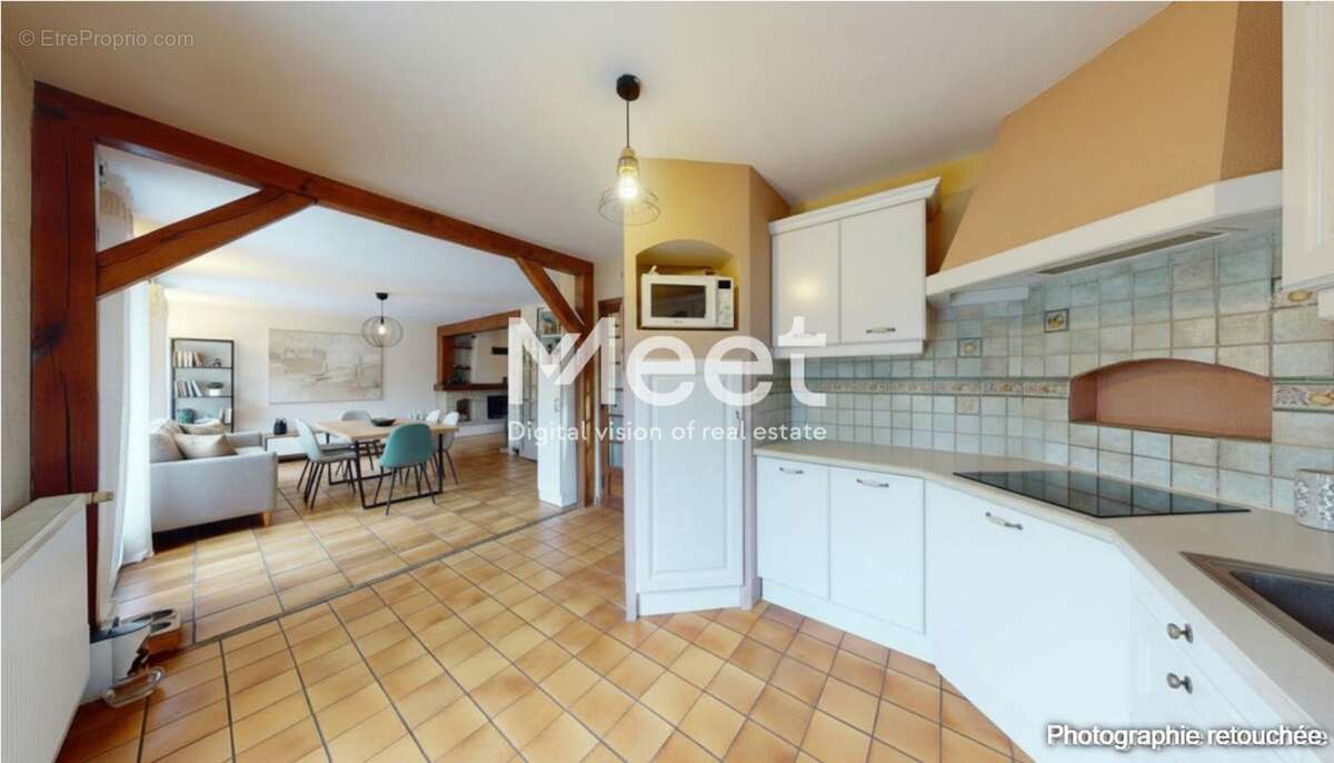 Maison à FLEURY-LA-VALLEE