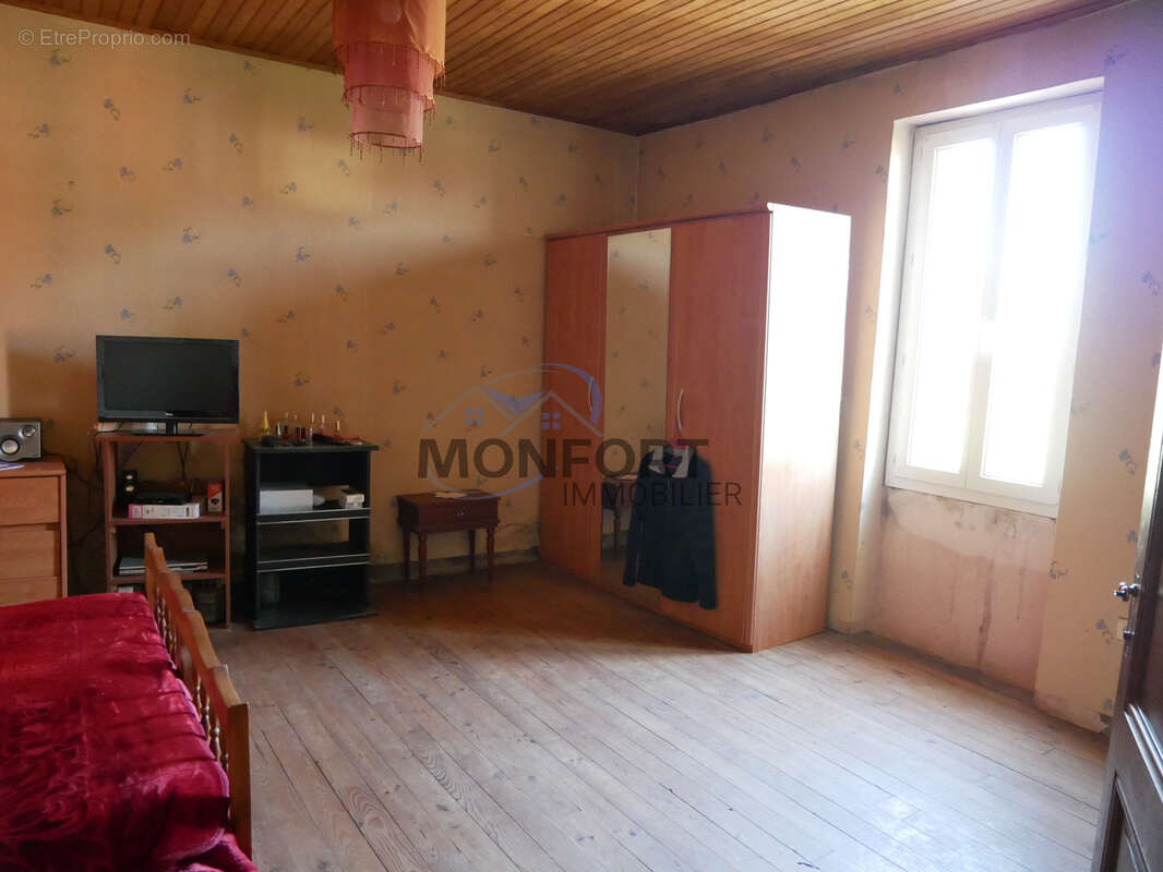 Maison en pierre avec dépendances et terrain de 3 000 m2   à 5 min de Marmande - photo 8