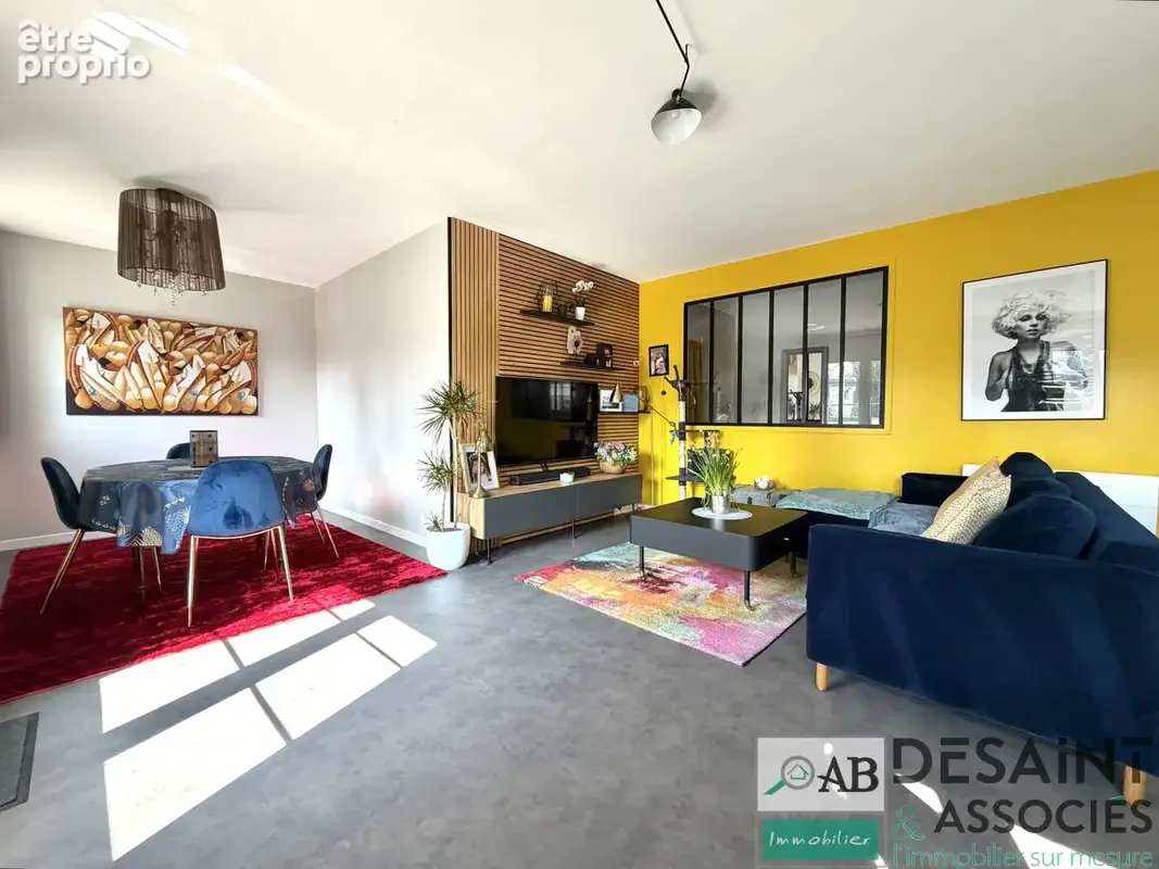 Appartement T4 avec balcon à vendre centre ville de Crécy La Chapelle - photo 2