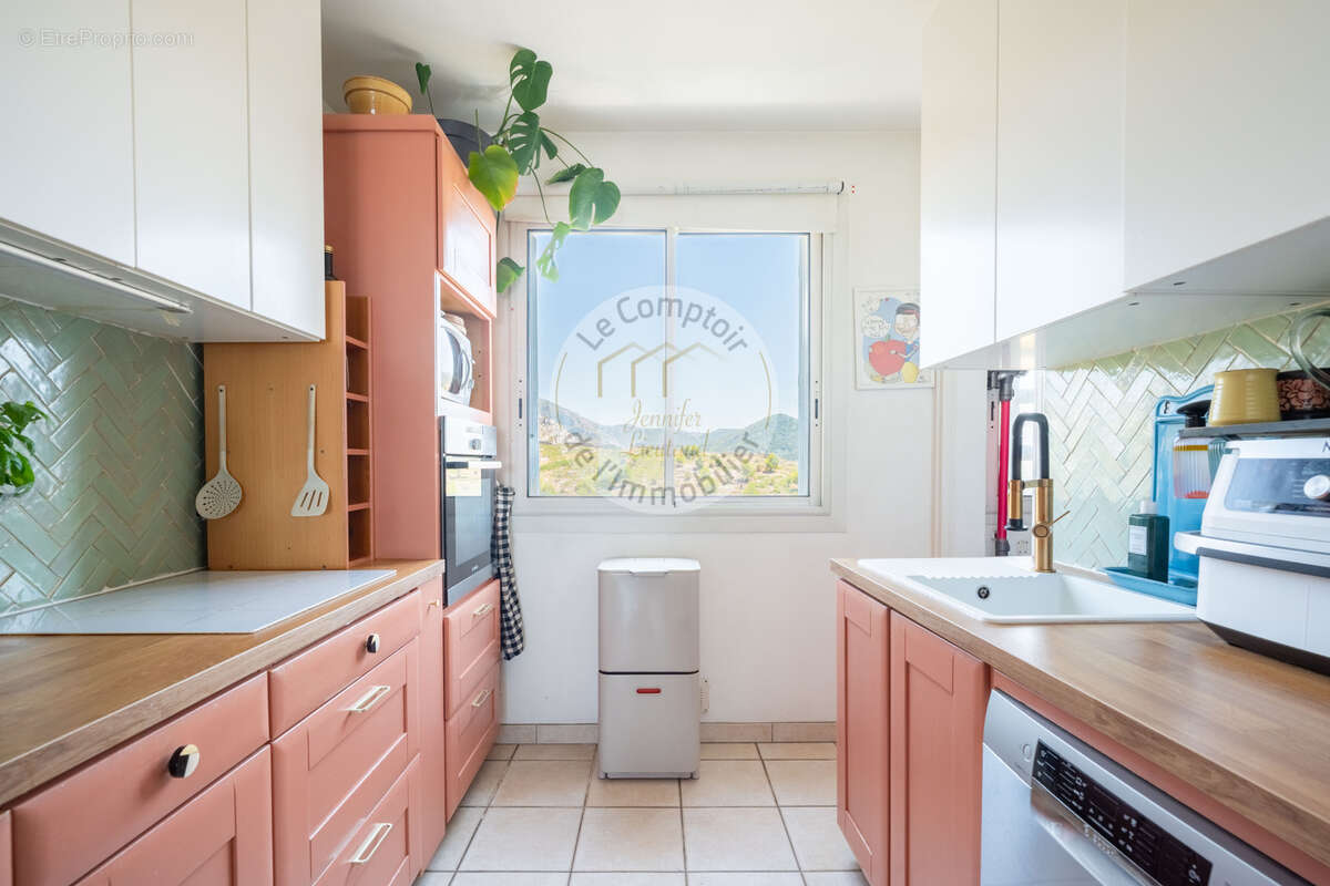 Appartement à MARSEILLE-9E