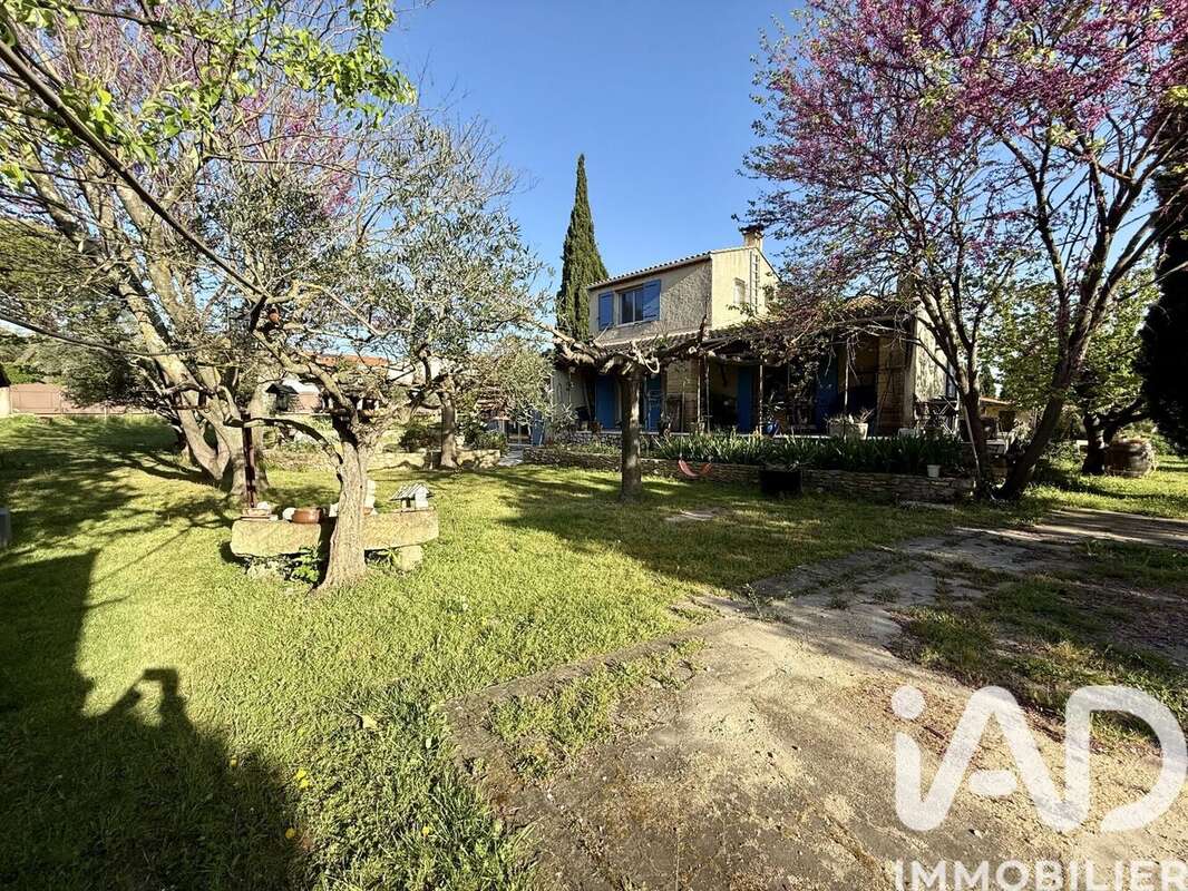 Photo 3 - Maison à ROQUEMAURE