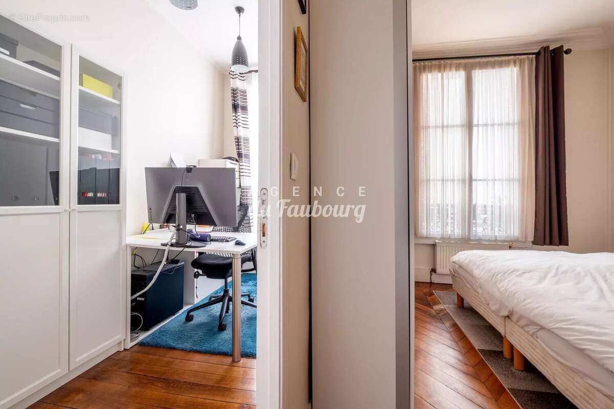 Appartement à PARIS-10E