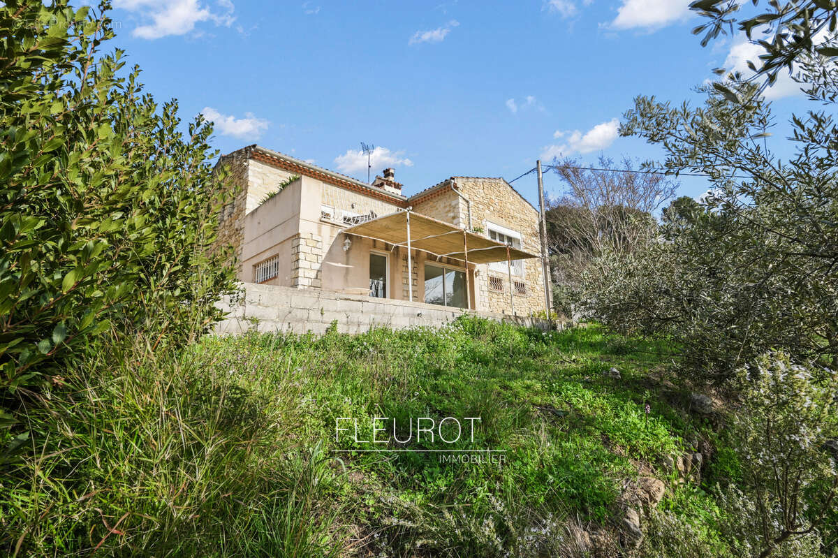 Maison à LE CASTELLET