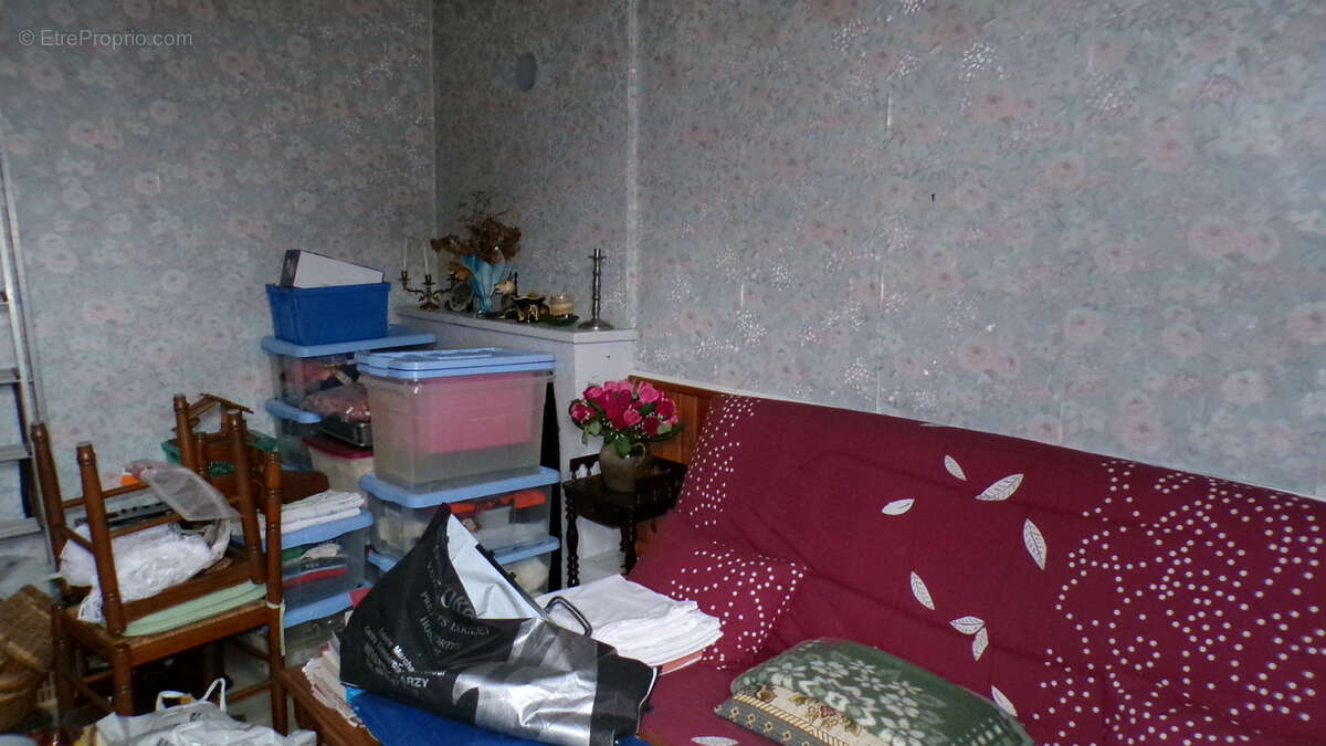 Ainay-le-Château   Maison de village avec deux appartements indépendants - photo 9