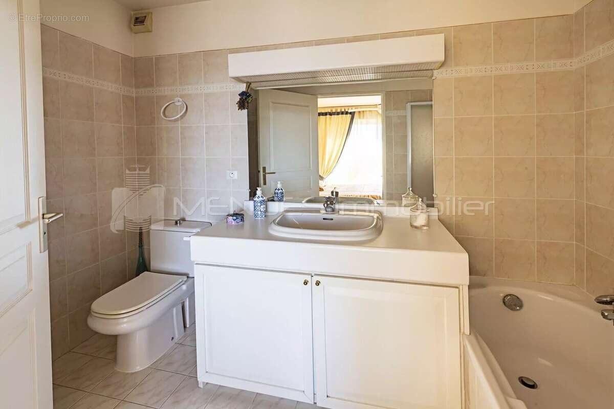 Appartement à CAP-D'AIL