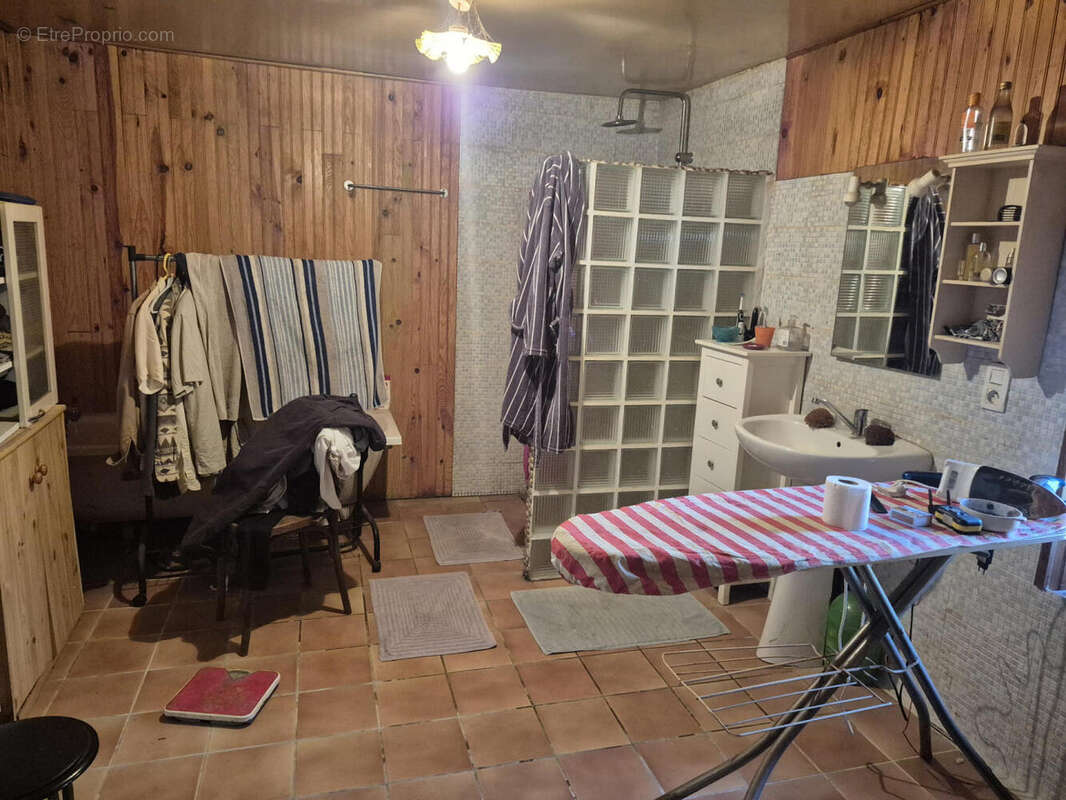 20251007_153726 - Maison à SAINT-MARTIAL-DE-VALETTE