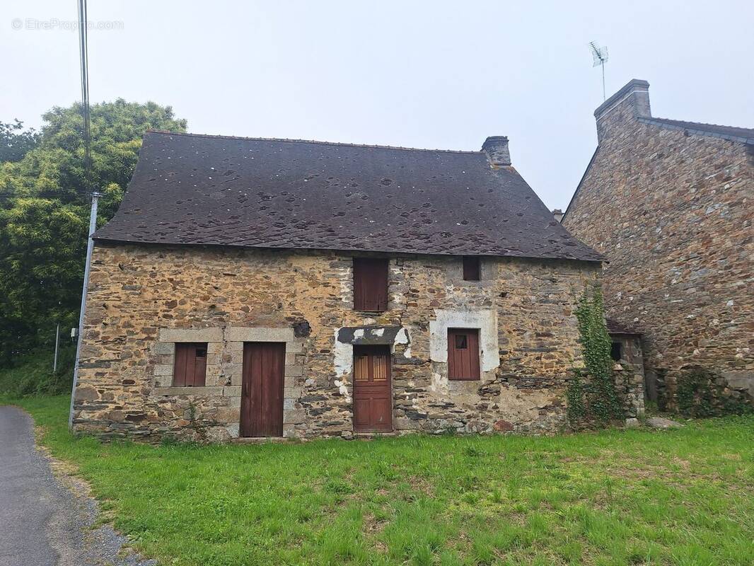 Maison à BAINS-SUR-OUST