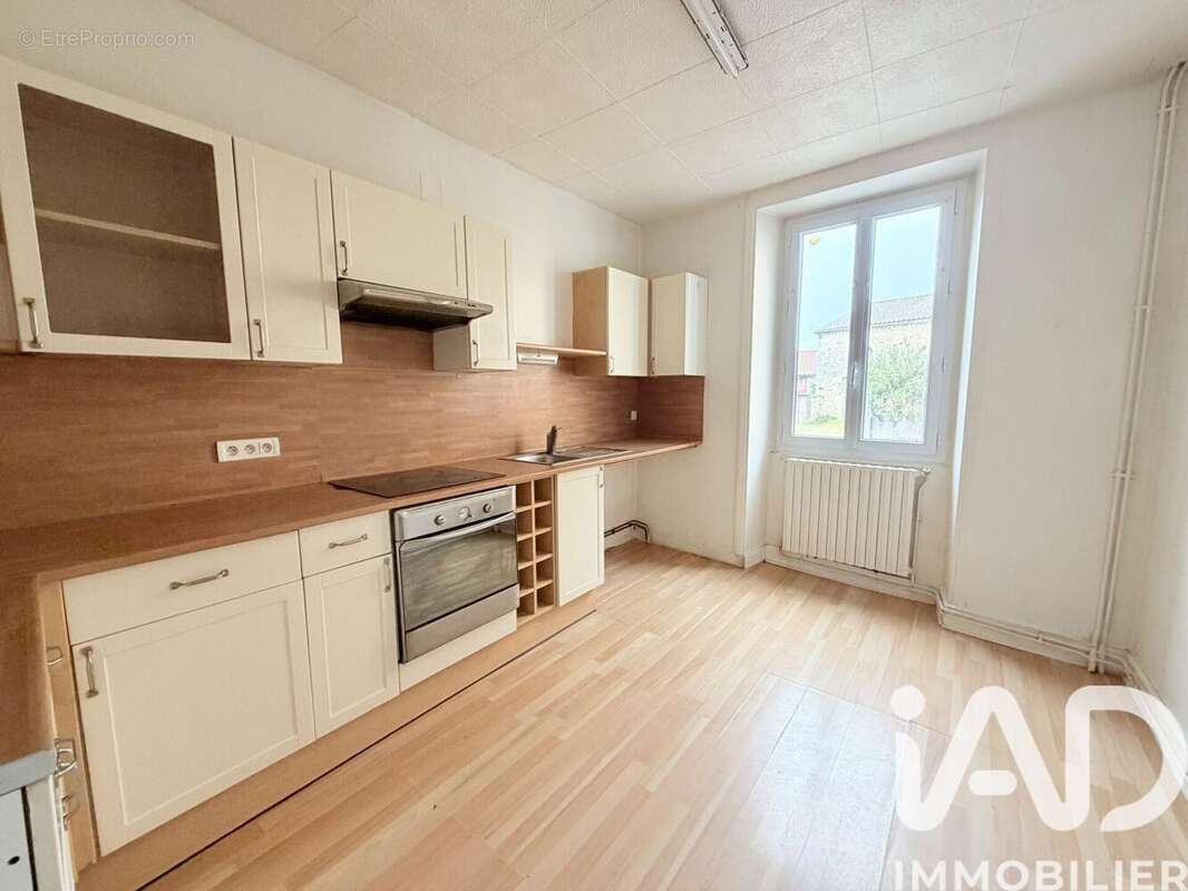 Maison 200 m² à Negrondes  - photo 8