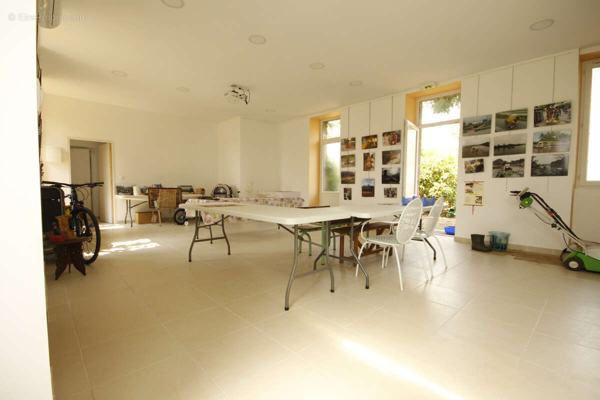 Maison 6 pièces 230 m2, avec local professionnel aux normes PMR - photo 18
