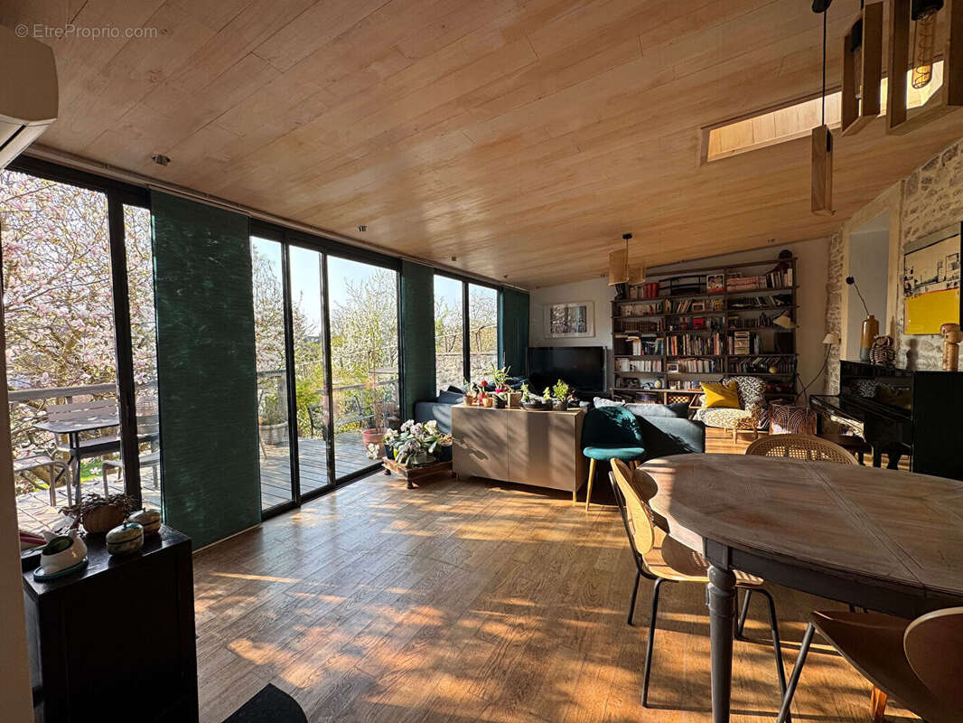 Maison à SAINT-NOM-LA-BRETECHE