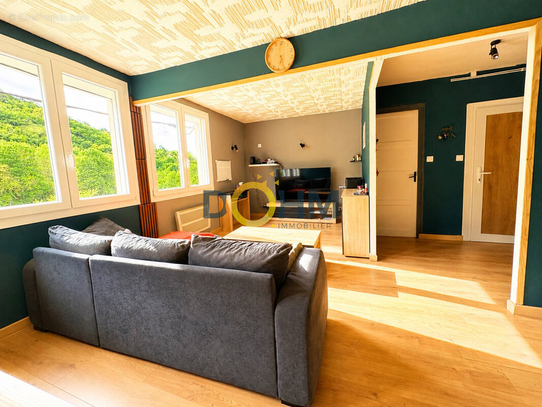 Appartement à MASSIAC