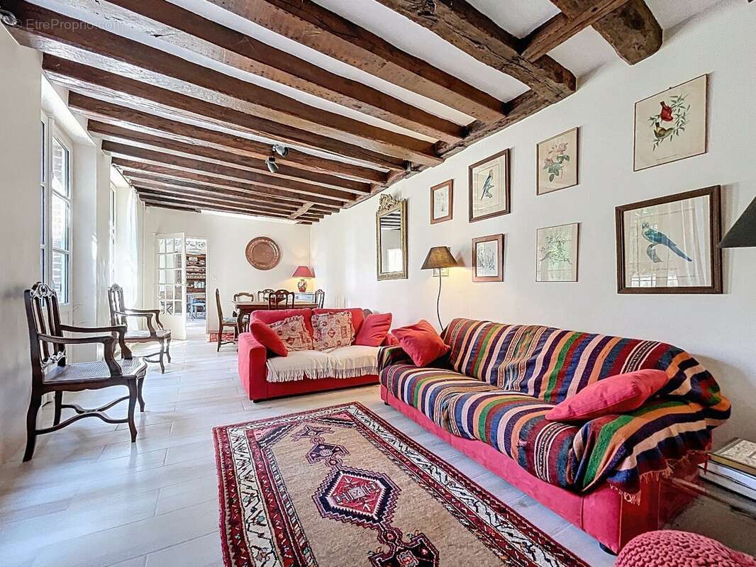 Maison à CHUELLES